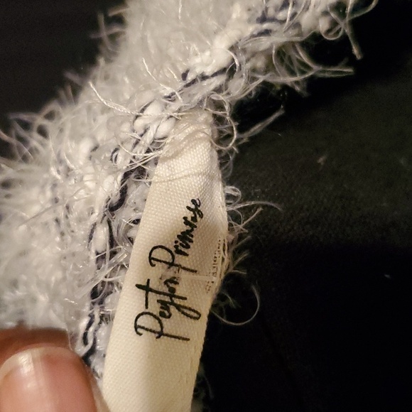 Peyton Primrose Fuzzy Cardigan - Picture 4 of 5